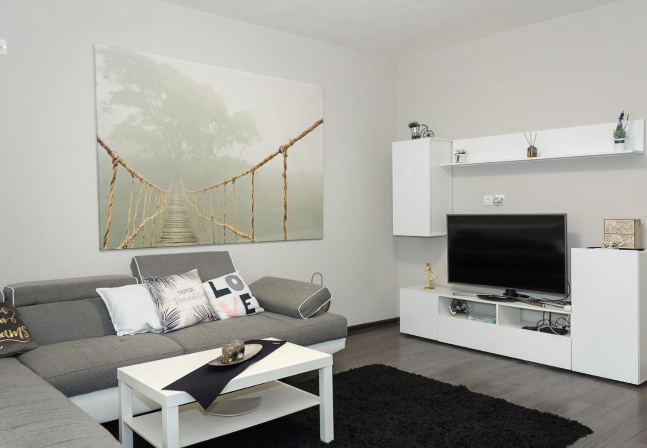 Cosy And Modern 1Bd Flat Near The City Centre By Flat Mаnager فارنا المظهر الخارجي الصورة